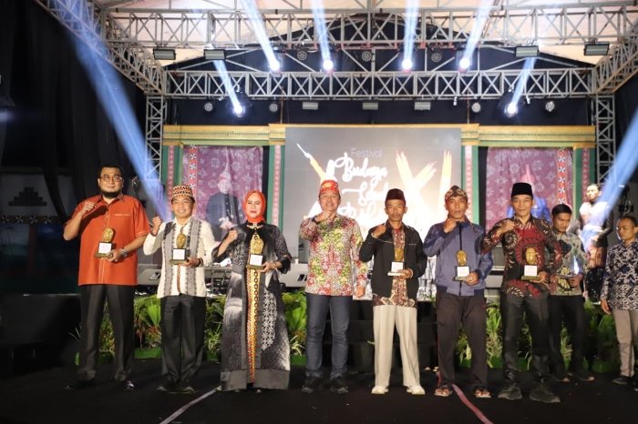 Berprestasi Lewat Tradisi, Way Mengaku Torehkan Juara III Lomba Ngelemang