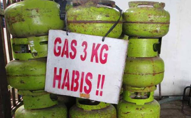 Kelangkaan LPG 3 Kg di Lampung Barat: Warga Geram, Pemerintah Dinilai Tak Serius Atasi Masalah