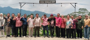 Parosil Mabsus Ingin Lampung Barat Jadi Pusat Industri Kopi Nasional