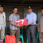 Rumah Warga Bahway Hangus Terbakar, Parosil Mabsus Datangi Lokasi dan Beri Santunan